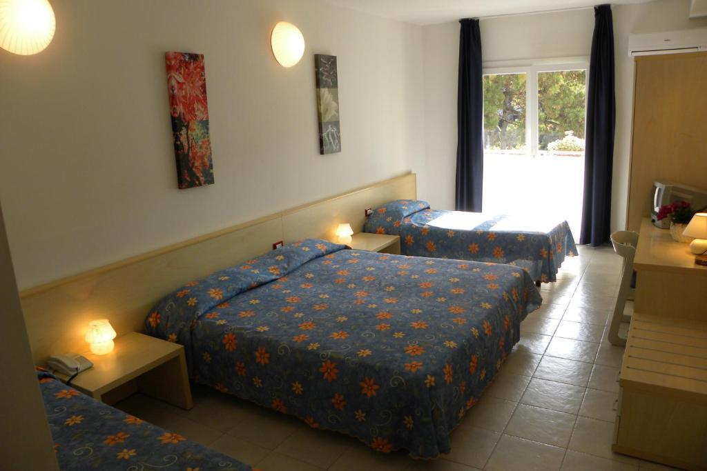 Hotel Santa Cruz Lignano Sabbiadoro Habitación foto