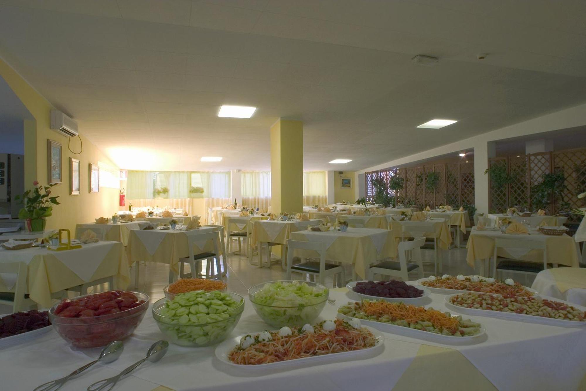 Hotel Santa Cruz Lignano Sabbiadoro Exterior foto